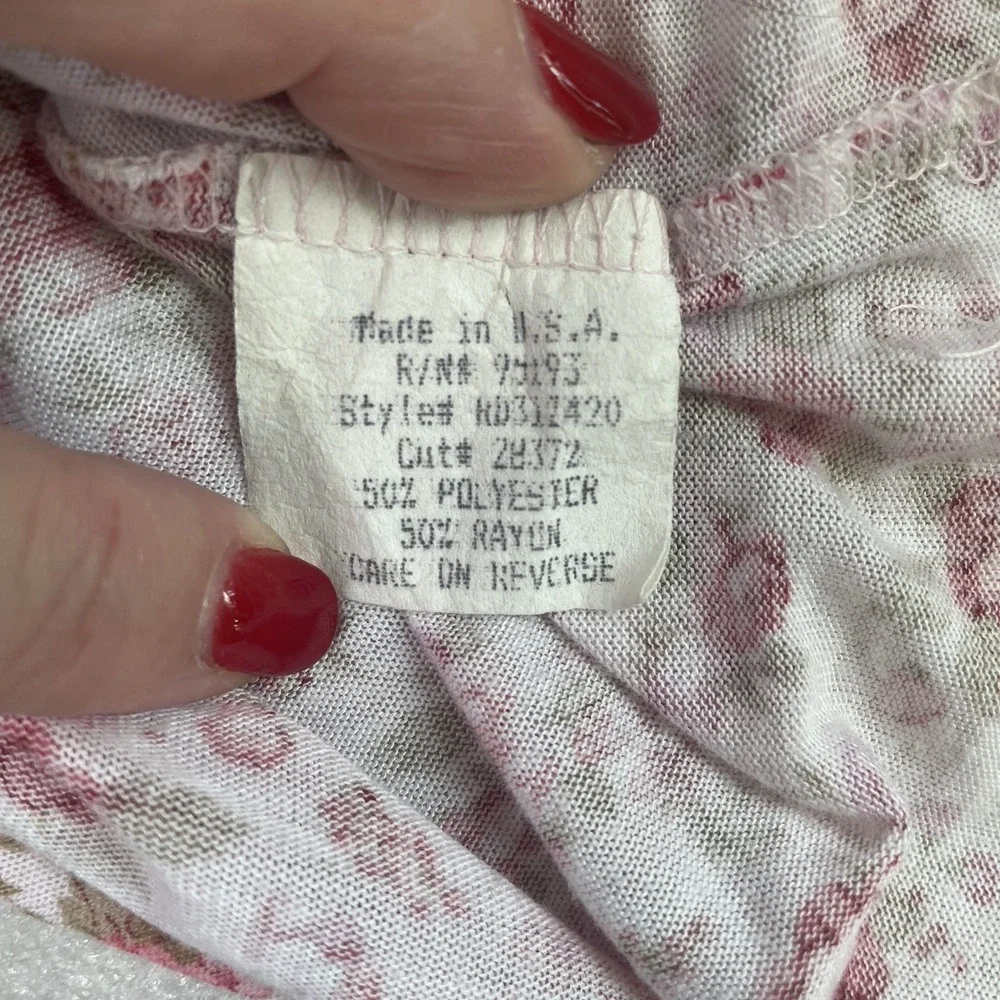 Vintage Y2K Charlotte Russe Shirt Women M White Pink‎ Floral Lace Detail Y2K Top